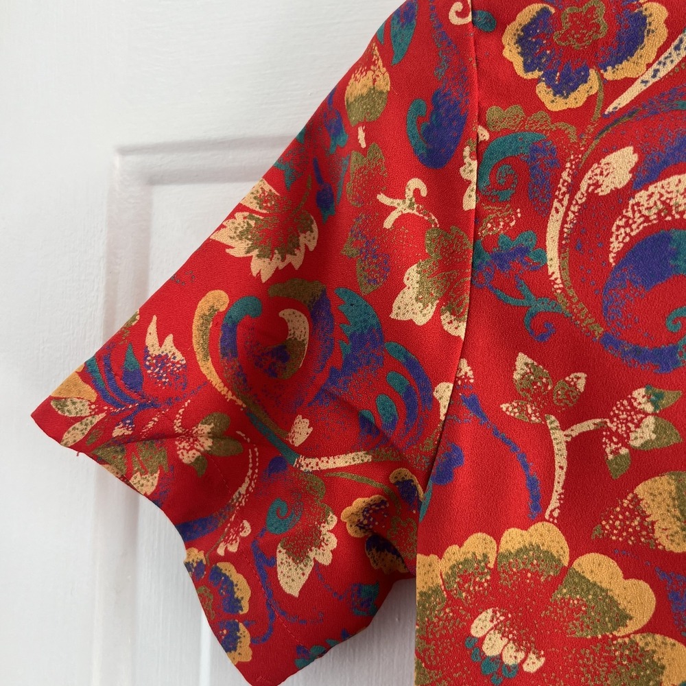 Red Floral Metallic-Accent Short Sleeve Button-Down Top - Picture 10 of 14